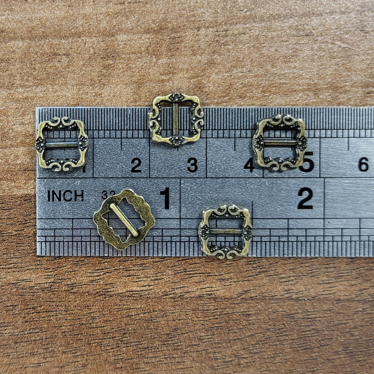 ヌートリア　ミニチュアドール用　甲冑（ 約5cmドール） 推し活セール】ミニチュアクラフト 『ドール用ミニサイド