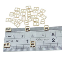 人形用 DIY ドール服の材料 レザークラフトの材料 極小 外径5×6mm 内径3mm ミニチュアパーツ 金属 メッキ 爪有り 日型角カン バックル 金具 5色選択可 30個入